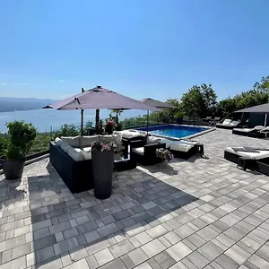 White Pearl Diamond, Mit Meerblick & Pool , Opatija Kroatien